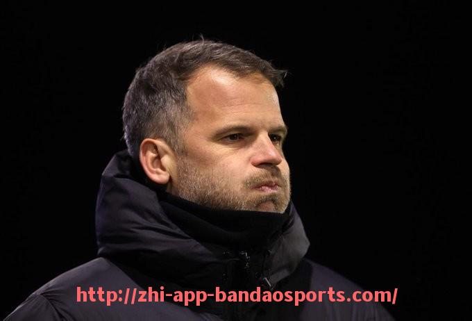 半岛体育app-2000英超球队:回顾2000年英超赛季的球队表现与赛季分析