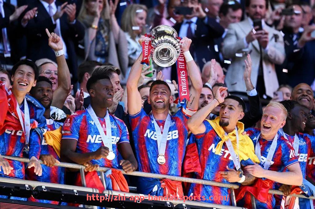 半岛体育app-喜欢足球的CBA球员名单:篮球场上的足球迷与运动员