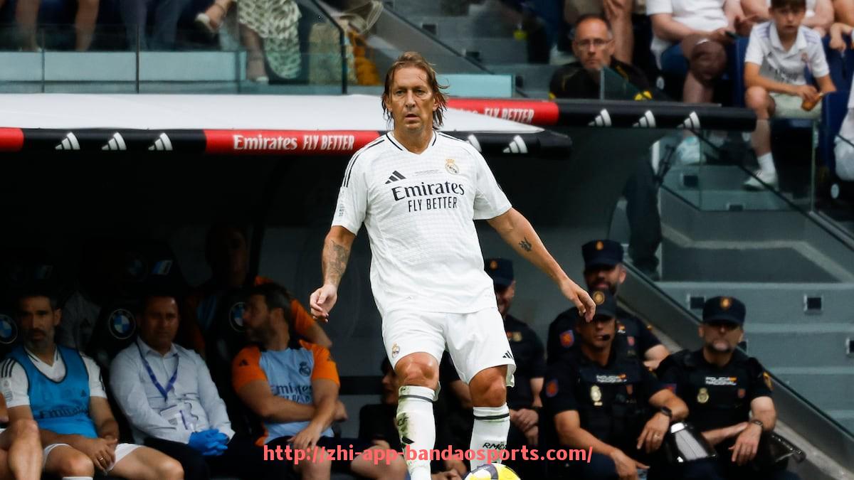 半岛体育app-法甲外援表现评估及赛场贡献排名