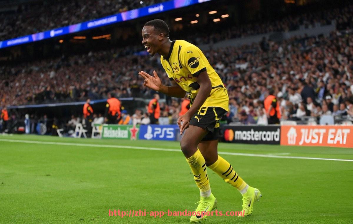 半岛体育app-火箭队今日比赛图片集锦及场上精彩瞬间