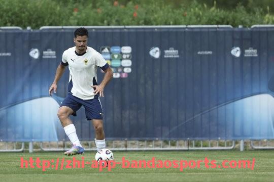 半岛体育app-世俱杯比赛分屏观看方法及多视角同步体验